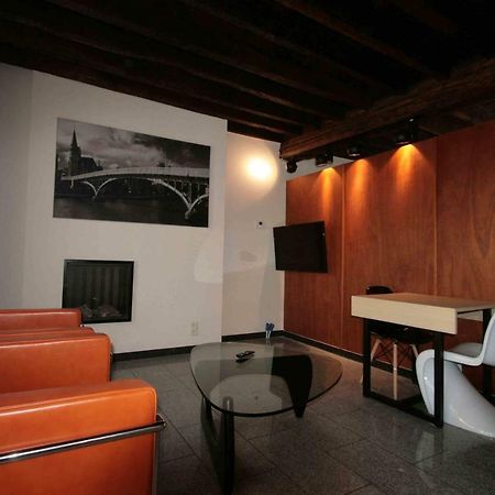 Amosa Liege City Centre Apart Regence 10 Exterior foto